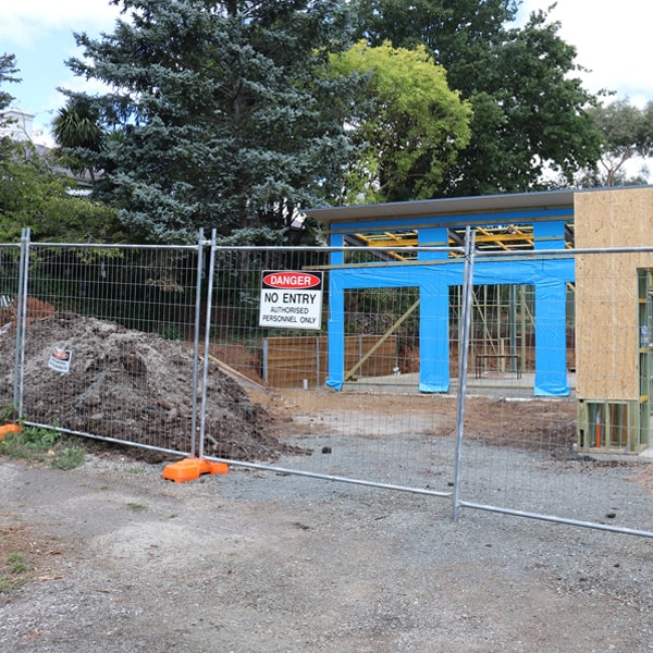 do you deliver and set up temporary fencing and what's the cost for this in Wilton CA